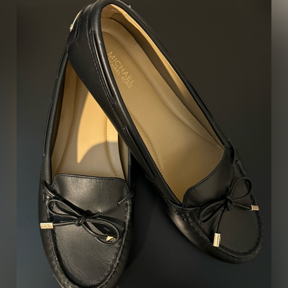Black NWOT Michael Kors Loafers